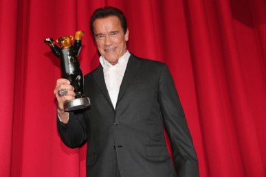 Terminator_Genisys_Premiere_Belin_Arnold_Schwarzenegger_statue